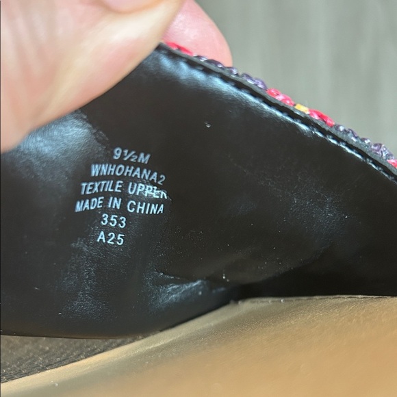 Nine West Black and Colorful Woven Sandals (NWOT) - Picture 9 of 10